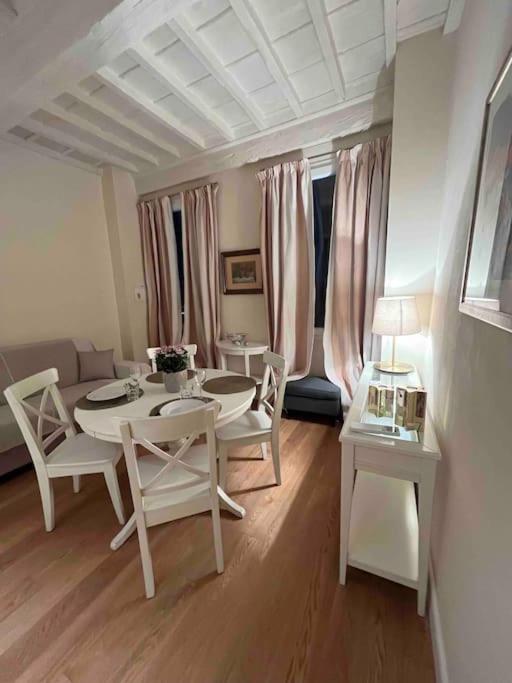 דירות פירנצה Cozy Santa Maria Novella Uffizi Duomo 2Beds-2Baths מראה חיצוני תמונה